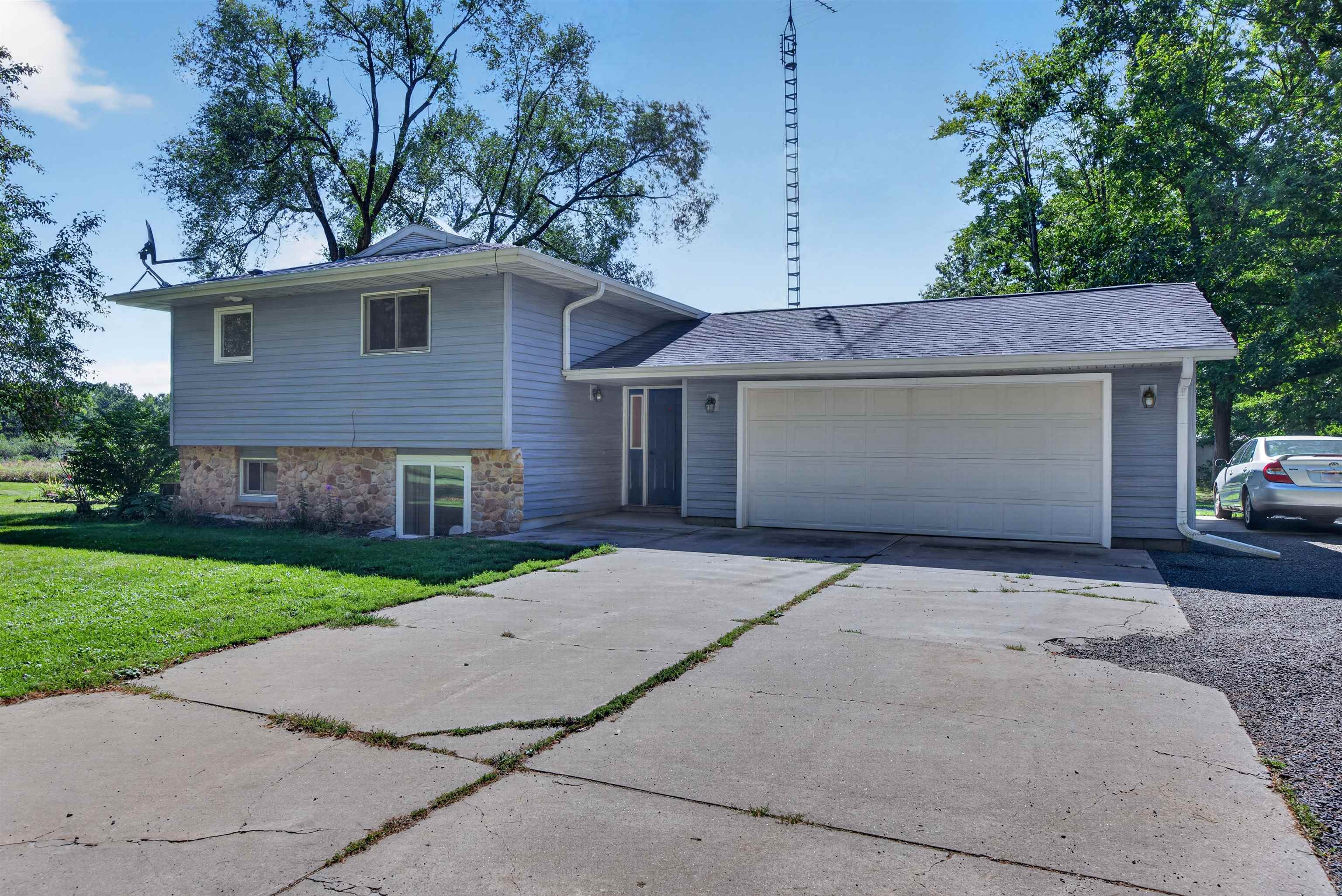 4461 County Rd Q Wisconsin Rapids, WI 54495 - Photo 1 of 51 Gallery Image 1
