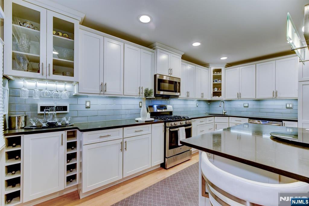 131 Bunker Hill Road Wayne, NJ 07470 - Photo 16 of 45