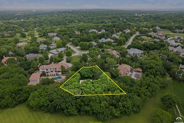 $180,000 | 3708 Buck Brush Court, Lawrence, KS 66049