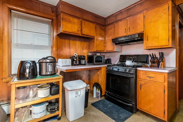 $899,000 | 388 Child Street, Warren, RI 02885