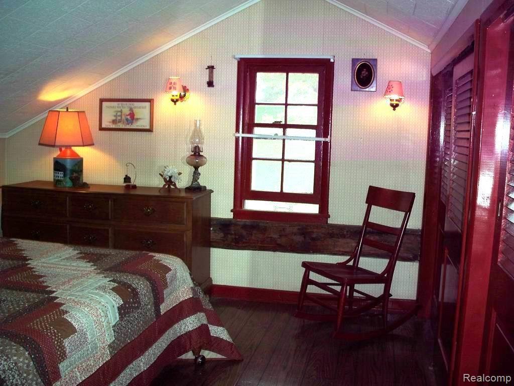 1480 Noble Road Leonard, MI 48367 - Photo 22 of 33 LOFT BEDROOM