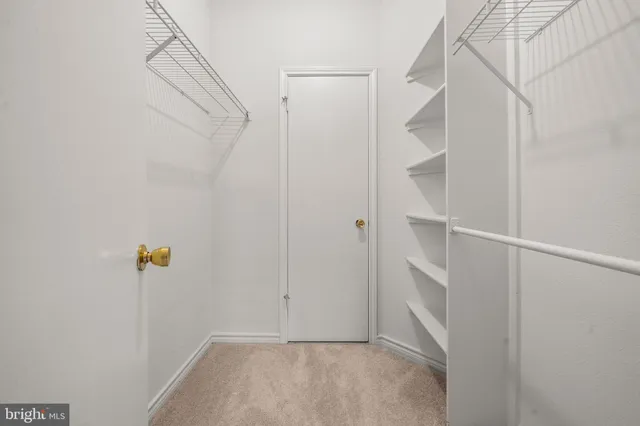 $290,900 | 3916 Penderview Drive, Unit 425, Fairfax, VA 22033