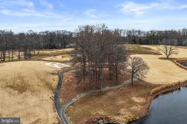 $290,900 | 3916 Penderview Drive, Unit 425, Fairfax, VA 22033