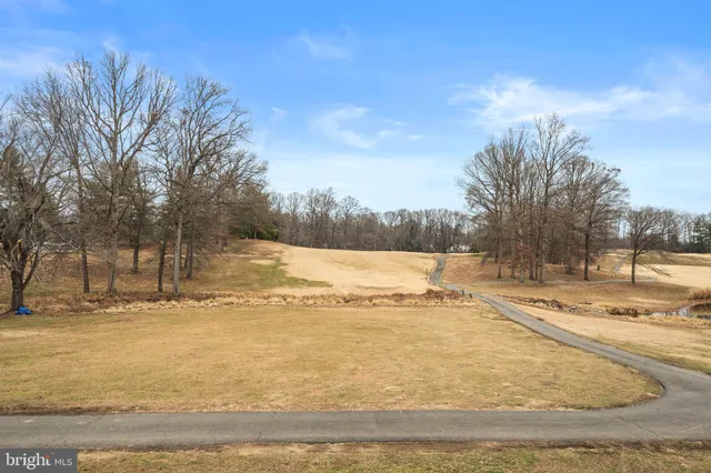 $290,900 | 3916 Penderview Drive, Unit 425, Fairfax, VA 22033