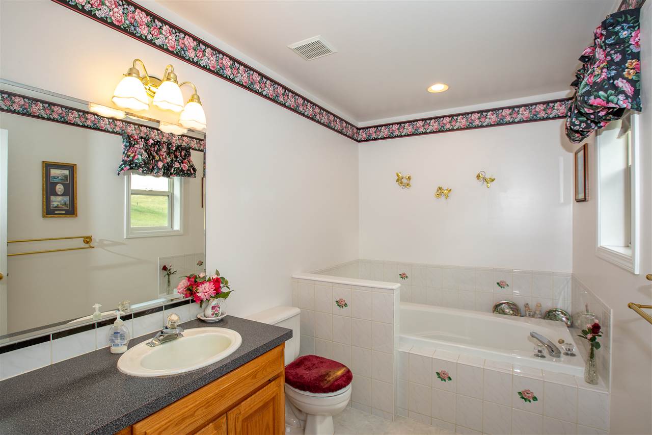 6307 South Chapman Road Greenacres, WA 99016 - Photo 9 of 20