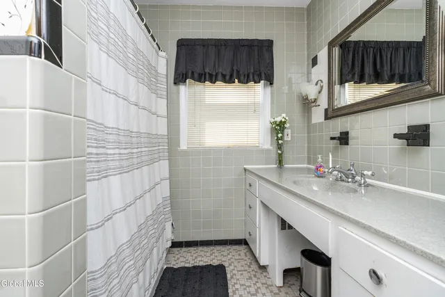 $392,000 | 47 Old Ox Road, Bethlehem, NY 12054