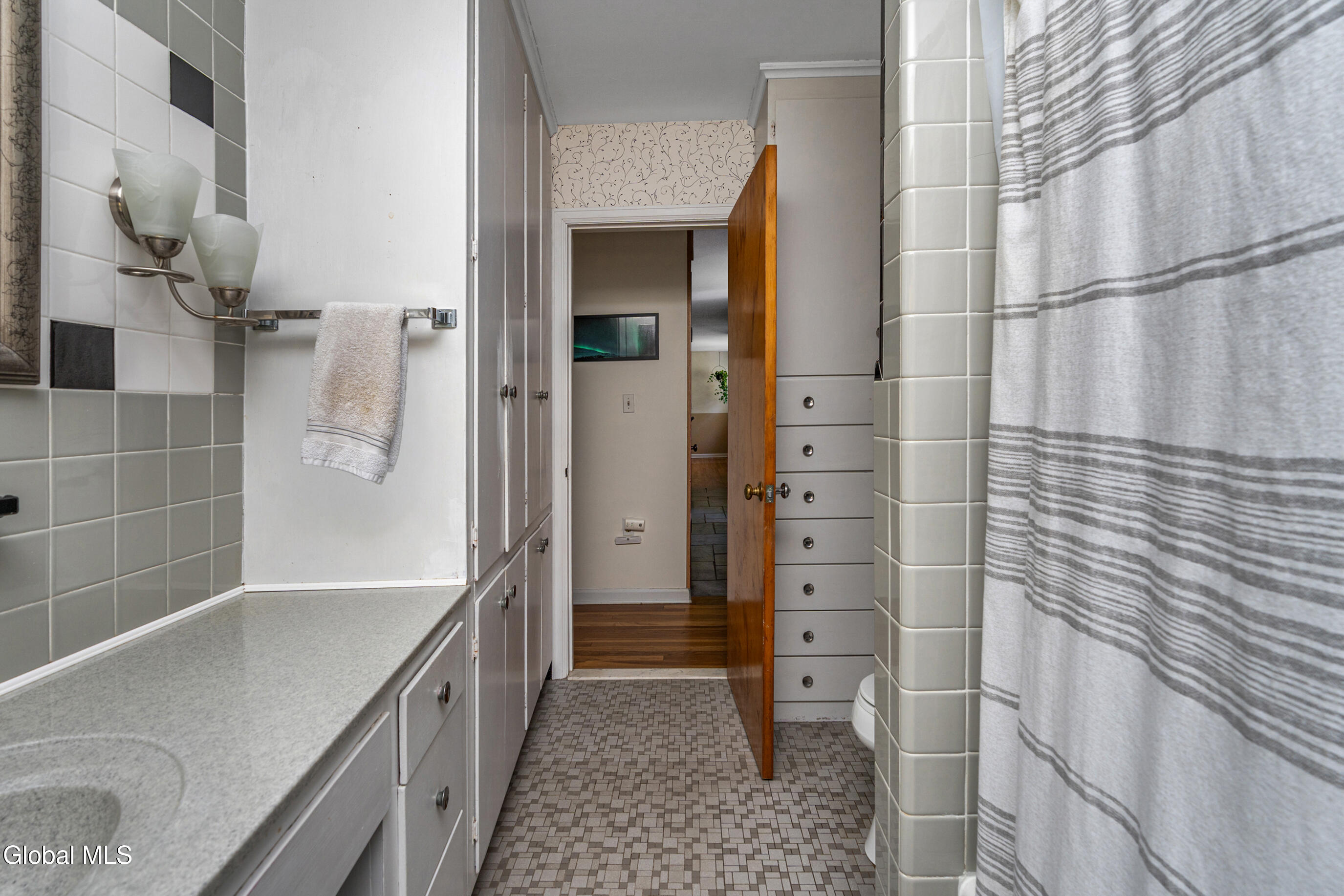 47 Old Ox Road Bethlehem, NY 12054 - Photo 27 of 36 034-47-Old-Ox-Rd