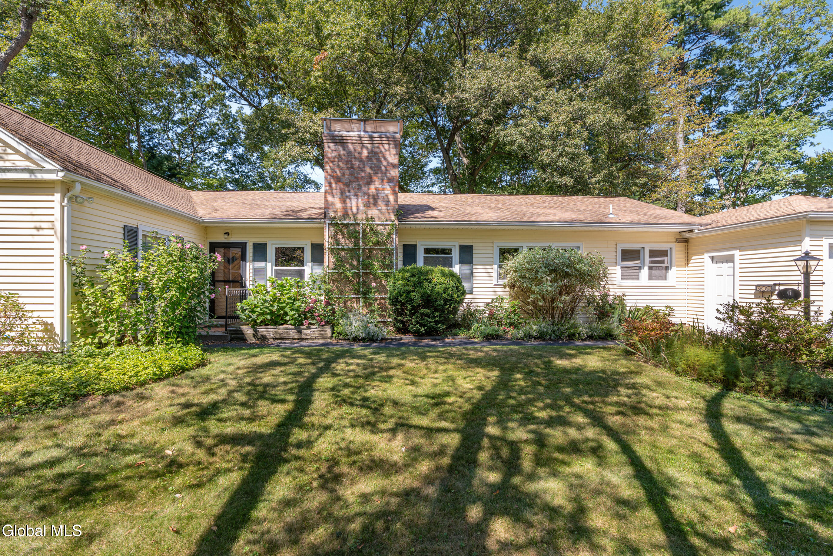 47 Old Ox Road Bethlehem, NY 12054 - Photo 3 of 36 003-47-Old-Ox-Rd