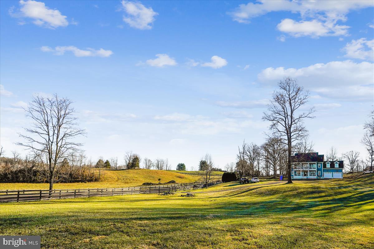 5194 Leeds Manor Road Hume, VA 22639 - Photo 44 of 50 View of home from front yard
