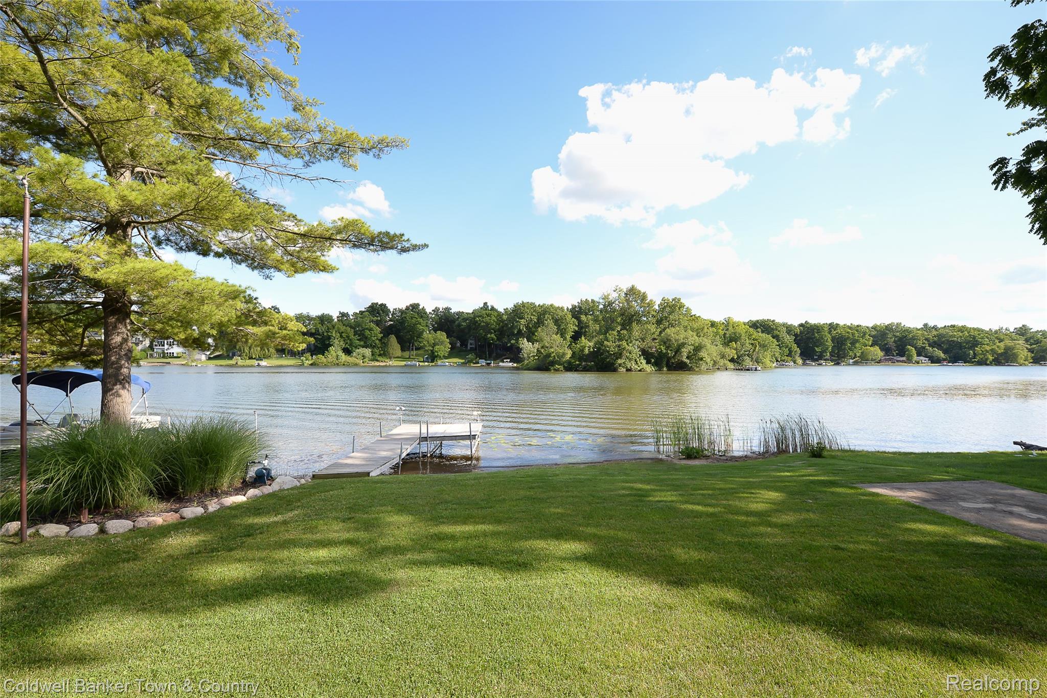 11634 Island Court Hartland, MI 48353 - Photo 14 of 56 DSC_9893.jpg