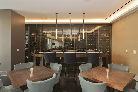 $1,475,000 | 118 East Erie Street, Unit 28E, Chicago, IL 60611