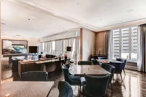 $1,475,000 | 118 East Erie Street, Unit 28E, Chicago, IL 60611