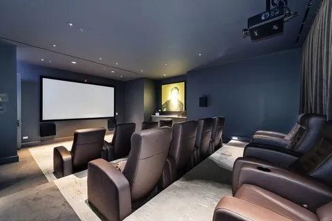 $1,475,000 | 118 East Erie Street, Unit 28E, Chicago, IL 60611