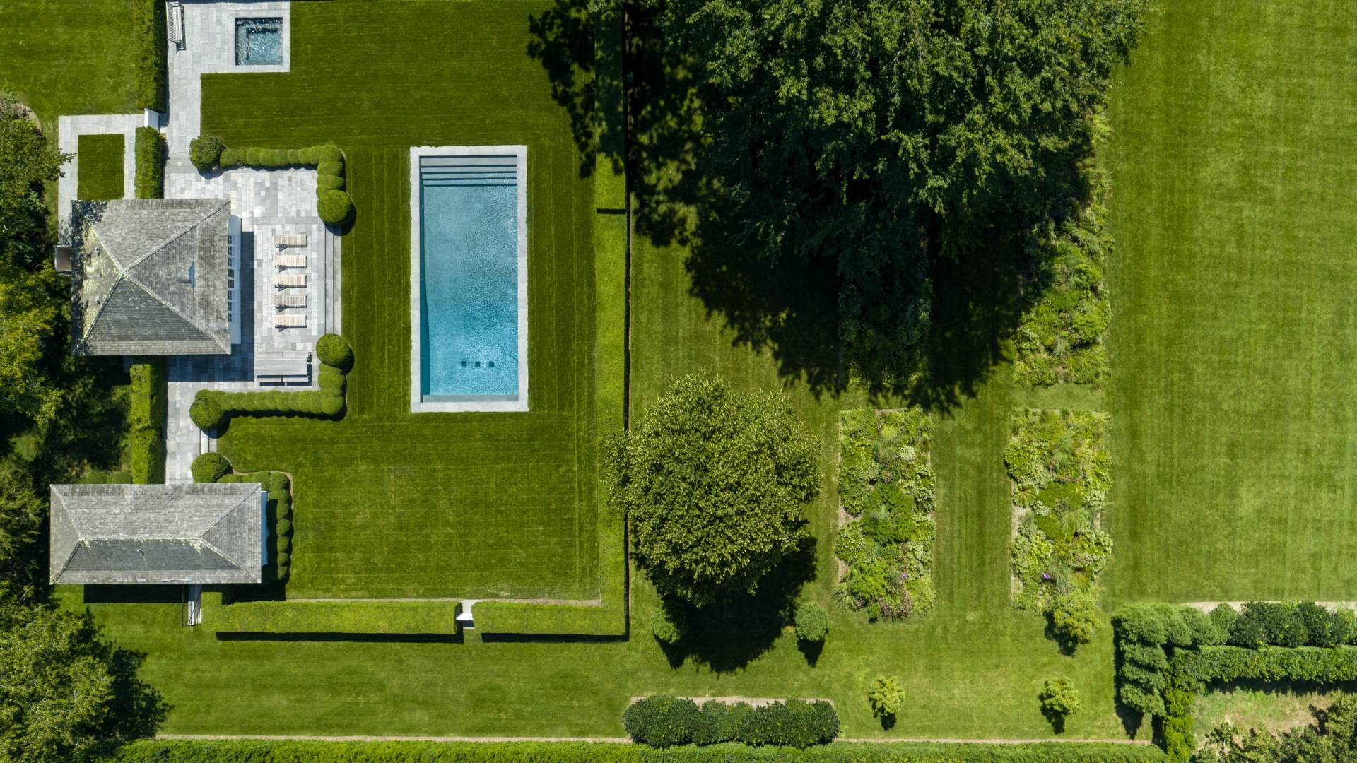 121 Further Lane East Hampton, NY 11937 - Photo 22 of 23 an aerial view of a house