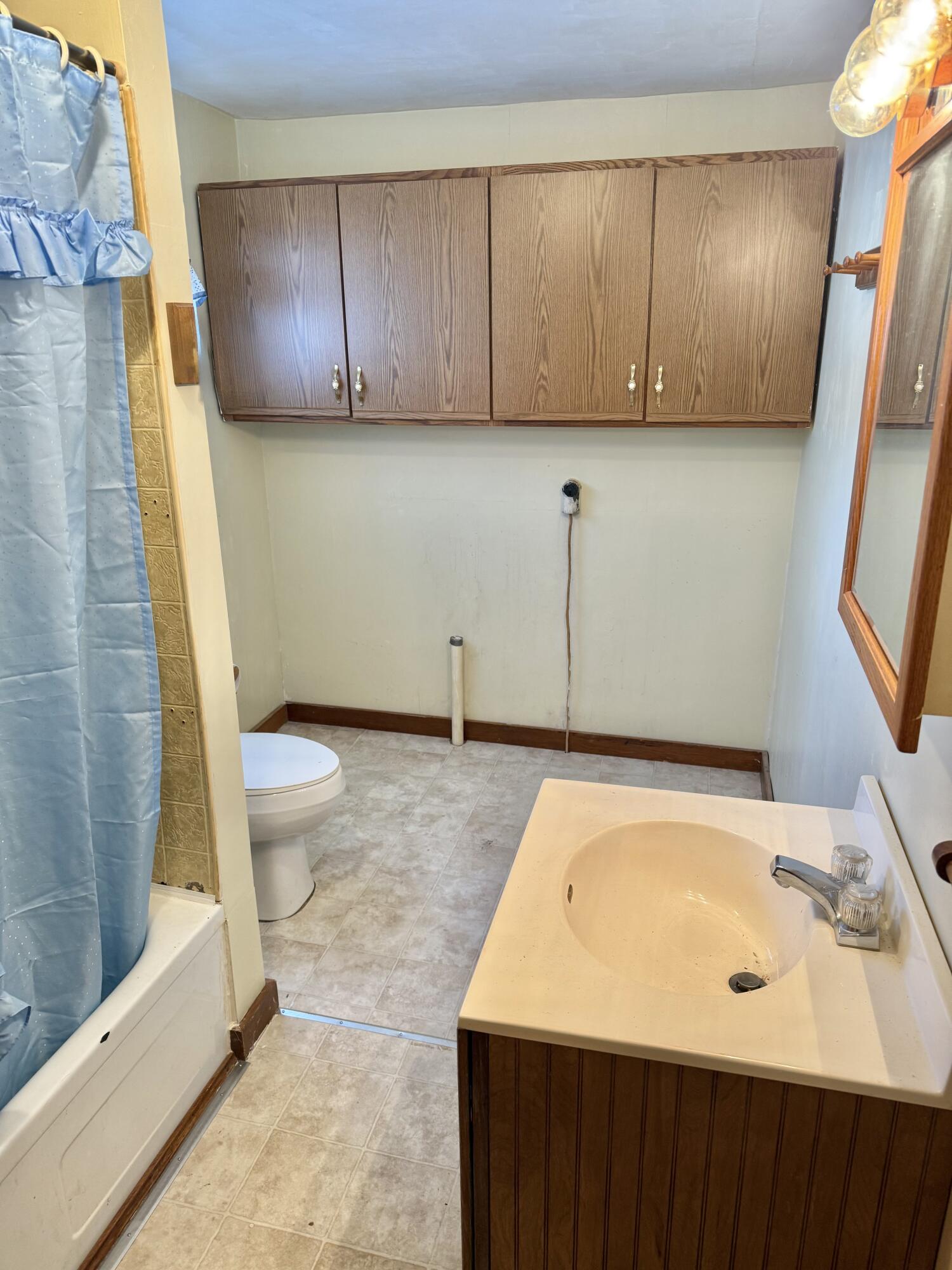 17 Lake Street Stockholm, ME 04783 - Photo 15 of 52 Bath 1st Floor