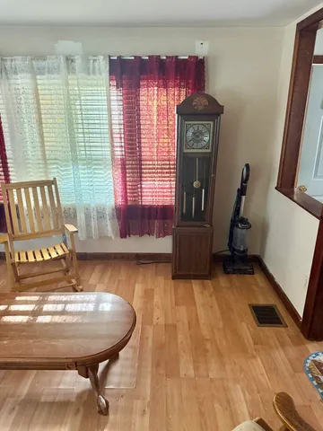 $74,900 | 17 Lake Street, Stockholm, ME 04783