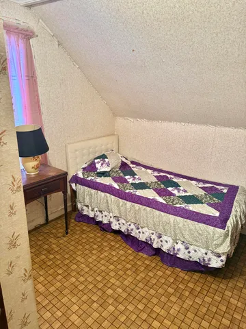 $74,900 | 17 Lake Street, Stockholm, ME 04783