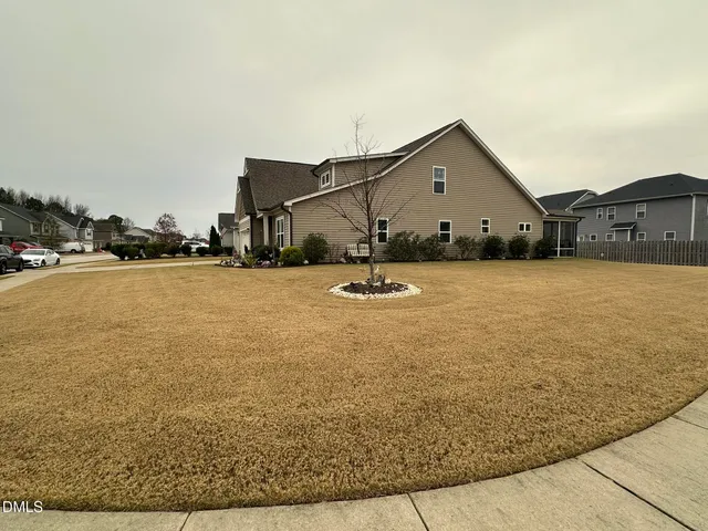 a sign that is on the side of a building