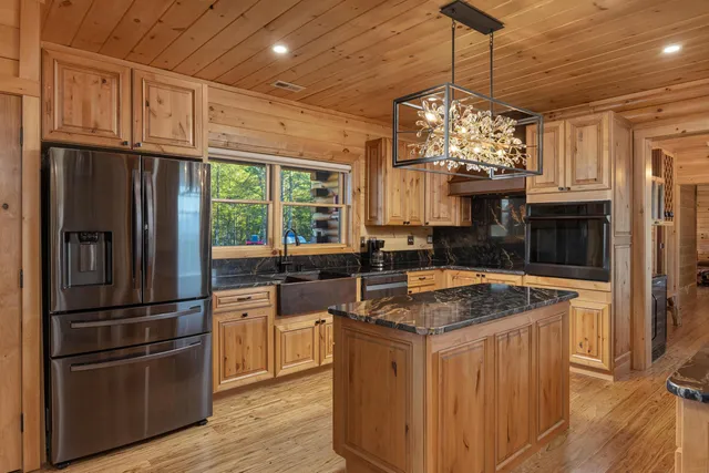 $2,600,000 | 5333 Highway 64, Copperhill, TN 37317