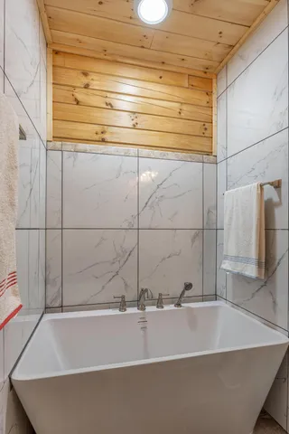 $2,600,000 | 5333 Highway 64, Copperhill, TN 37317