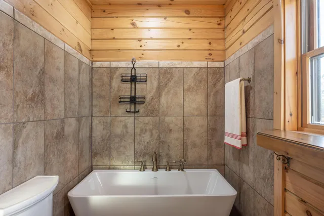 $2,600,000 | 5333 Highway 64, Copperhill, TN 37317