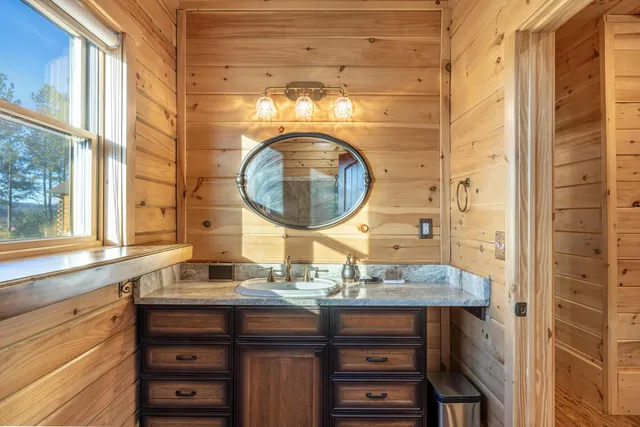 $2,600,000 | 5333 Highway 64, Copperhill, TN 37317