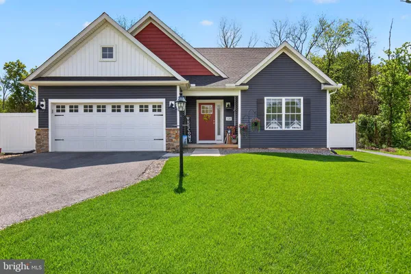 $429,900 | 124 Lobell Road, Abbottstown, PA 17301