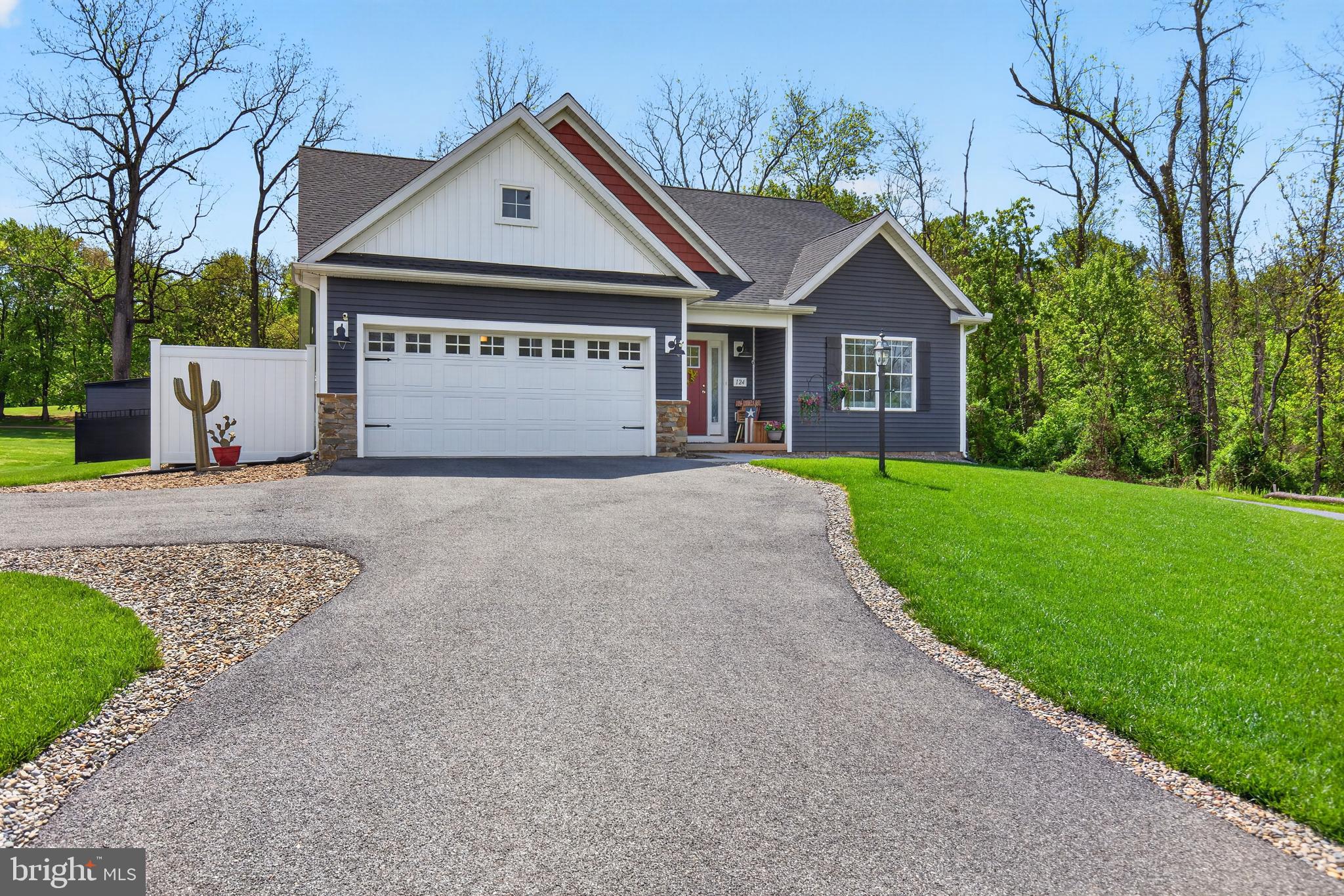 124 Lobell Road Abbottstown, PA 17301 - Photo 2 of 42