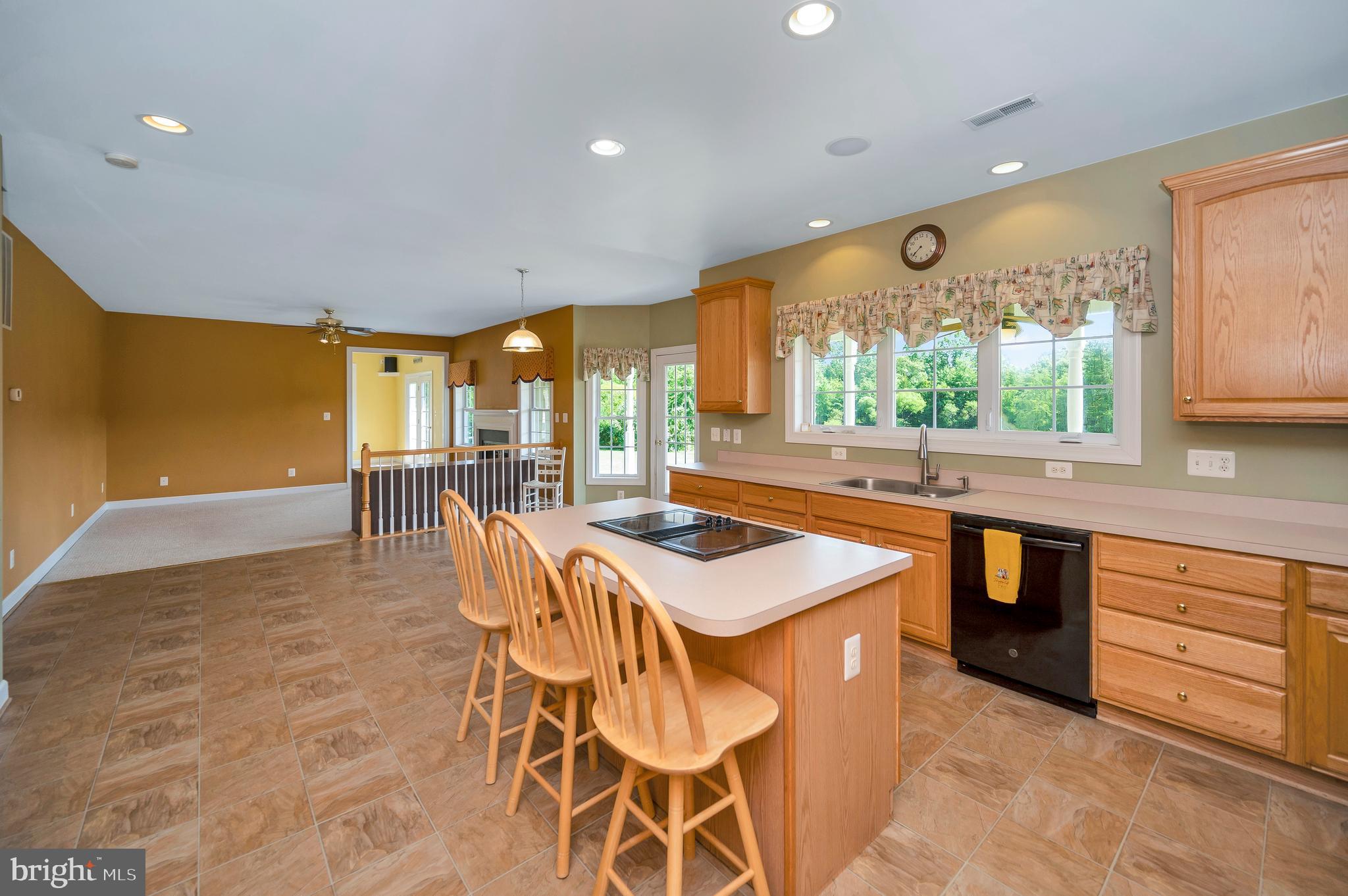 6471 Stoney Road Midland, VA 22728 - Photo 11 of 67 Kitchen view to rec/family room and sun room