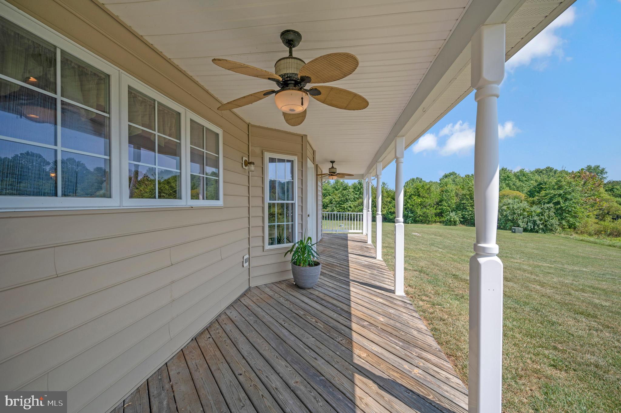 6471 Stoney Road Midland, VA 22728 - Photo 18 of 67 Backporch
