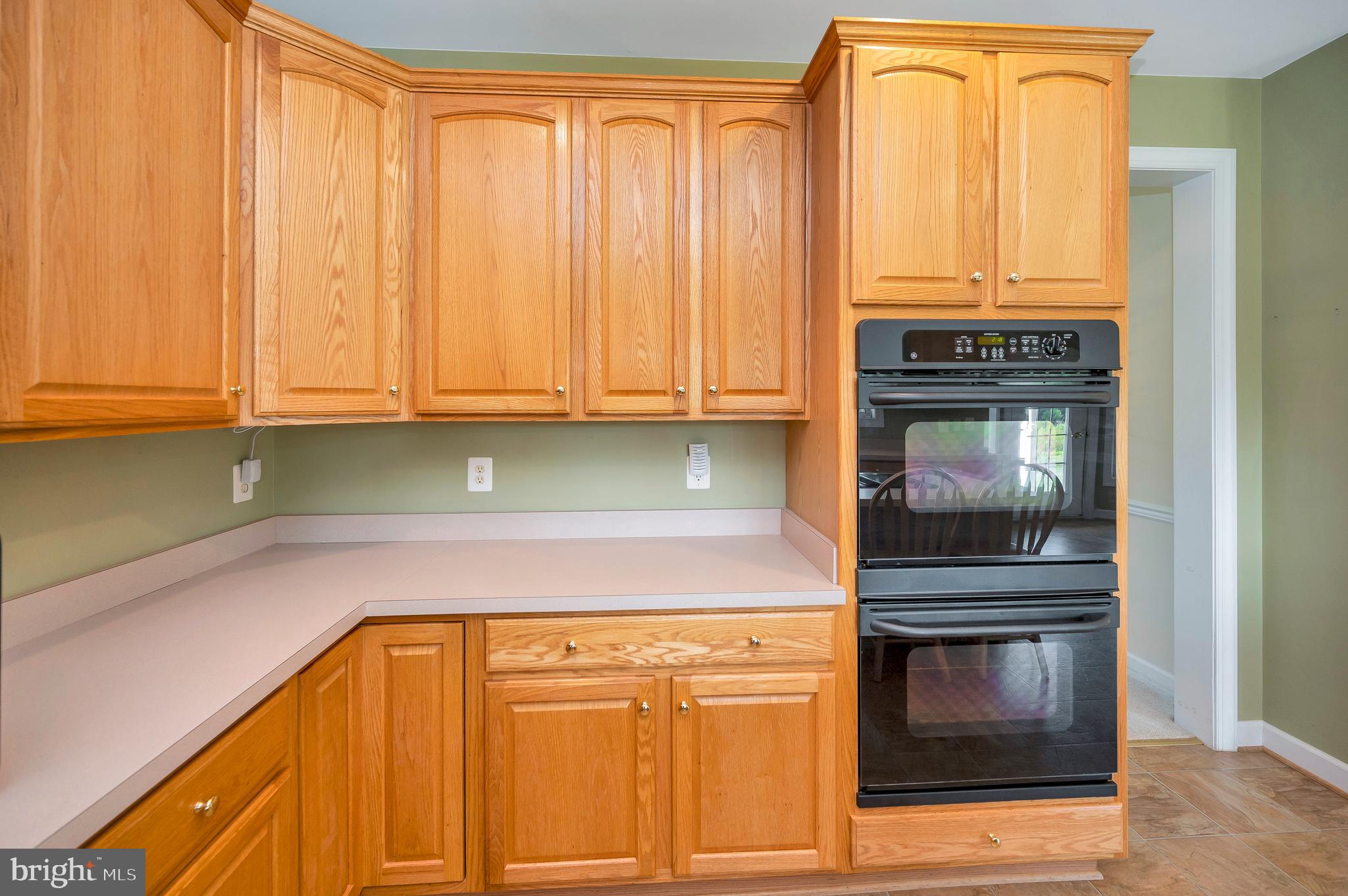 6471 Stoney Road Midland, VA 22728 - Photo 7 of 67 Double wall oven.