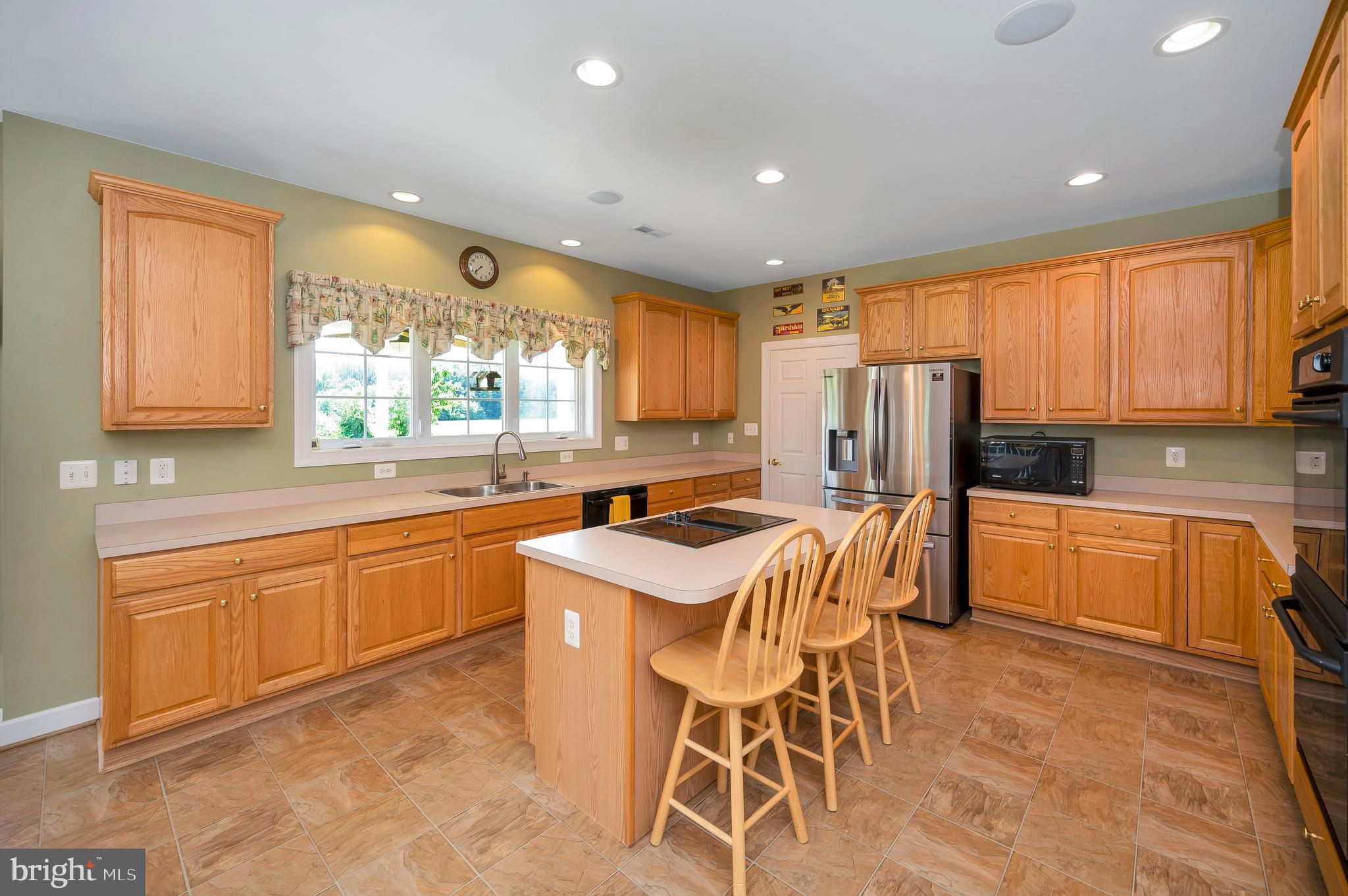 6471 Stoney Road Midland, VA 22728 - Photo 8 of 67 Kitchen with cook top island