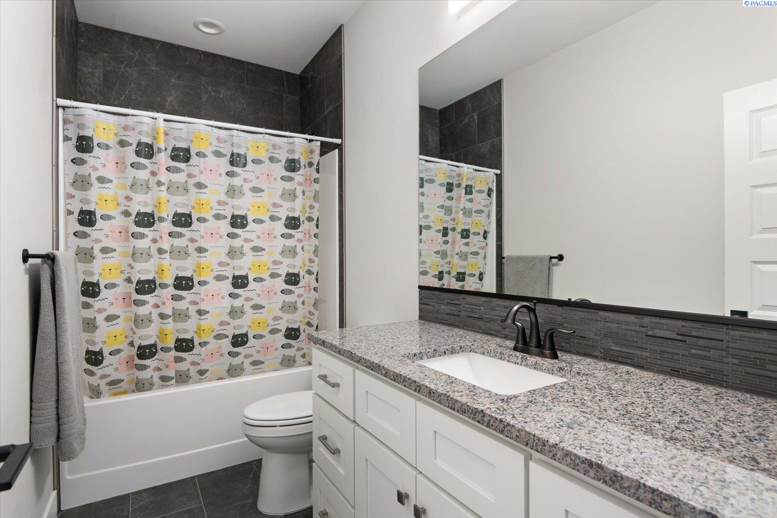 14805 South Ridge View Ln Way Kennewick, WA 99338 - Photo 33 of 46 Gallery Image 33