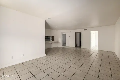 $879,000 | 17859 North 40th Street, Phoenix, AZ 85032