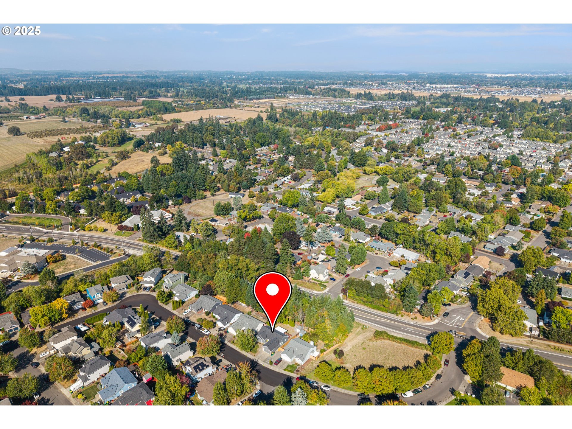 7243 Southwest Applegate Drive Beaverton, OR 97007 - Photo 38 of 39 a view of a city