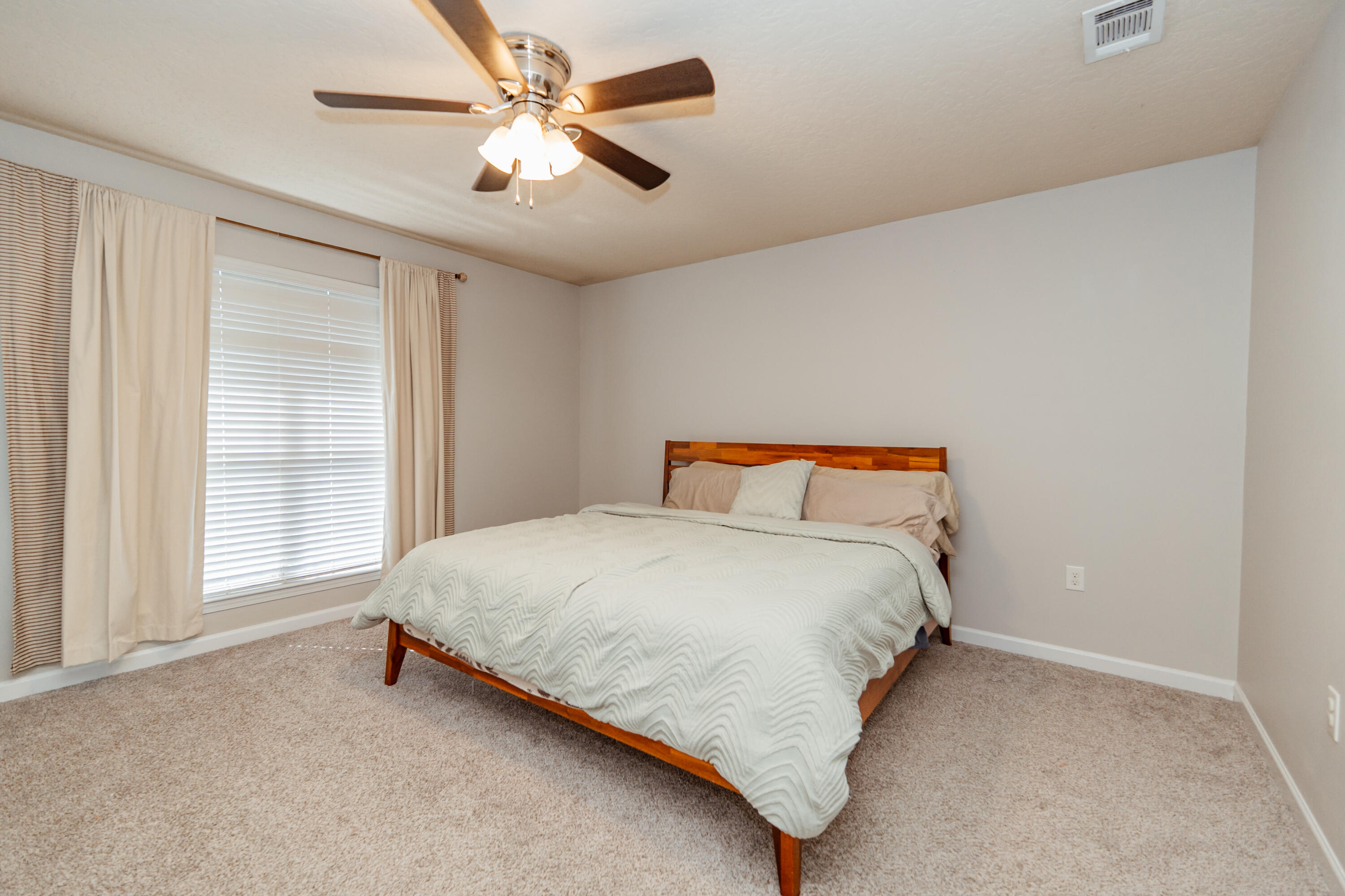 5280 Moore Loop Crestview, FL 32536 - Photo 11 of 25 DSC09471