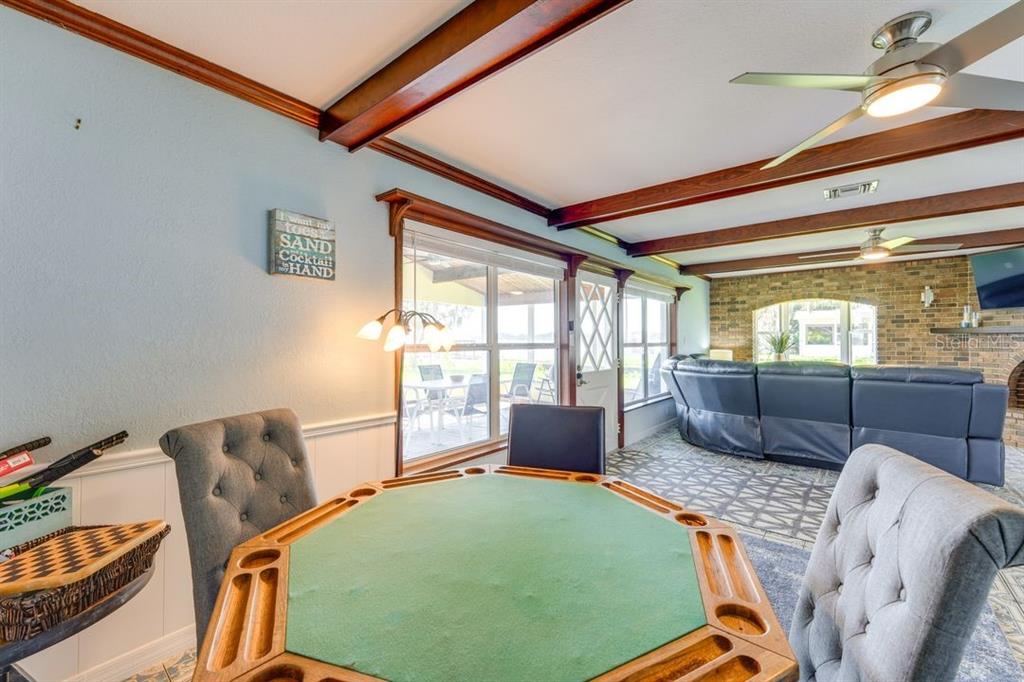 900 North Harbor Terrace Road Tavares, FL 32778 - Photo 7 of 58 a living room with furniture