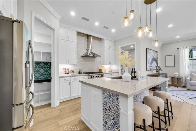 $2,350,000 | 61 Acorn Glen, Irvine, CA 92620