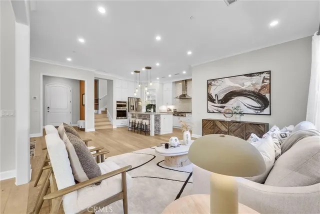 $2,350,000 | 61 Acorn Glen, Irvine, CA 92620