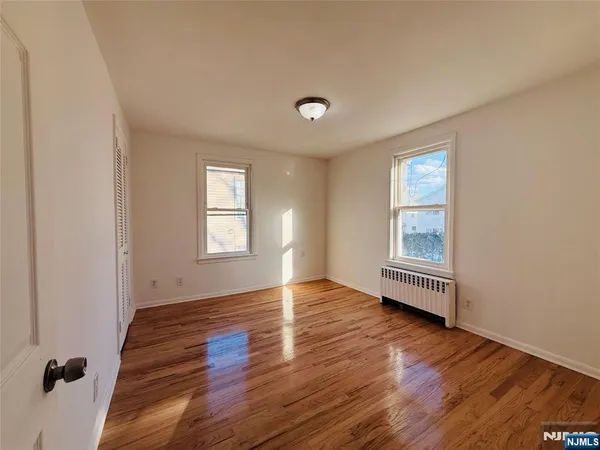 $2,950 | 86 West Main Street, Unit 2, Bergenfield, NJ 07621