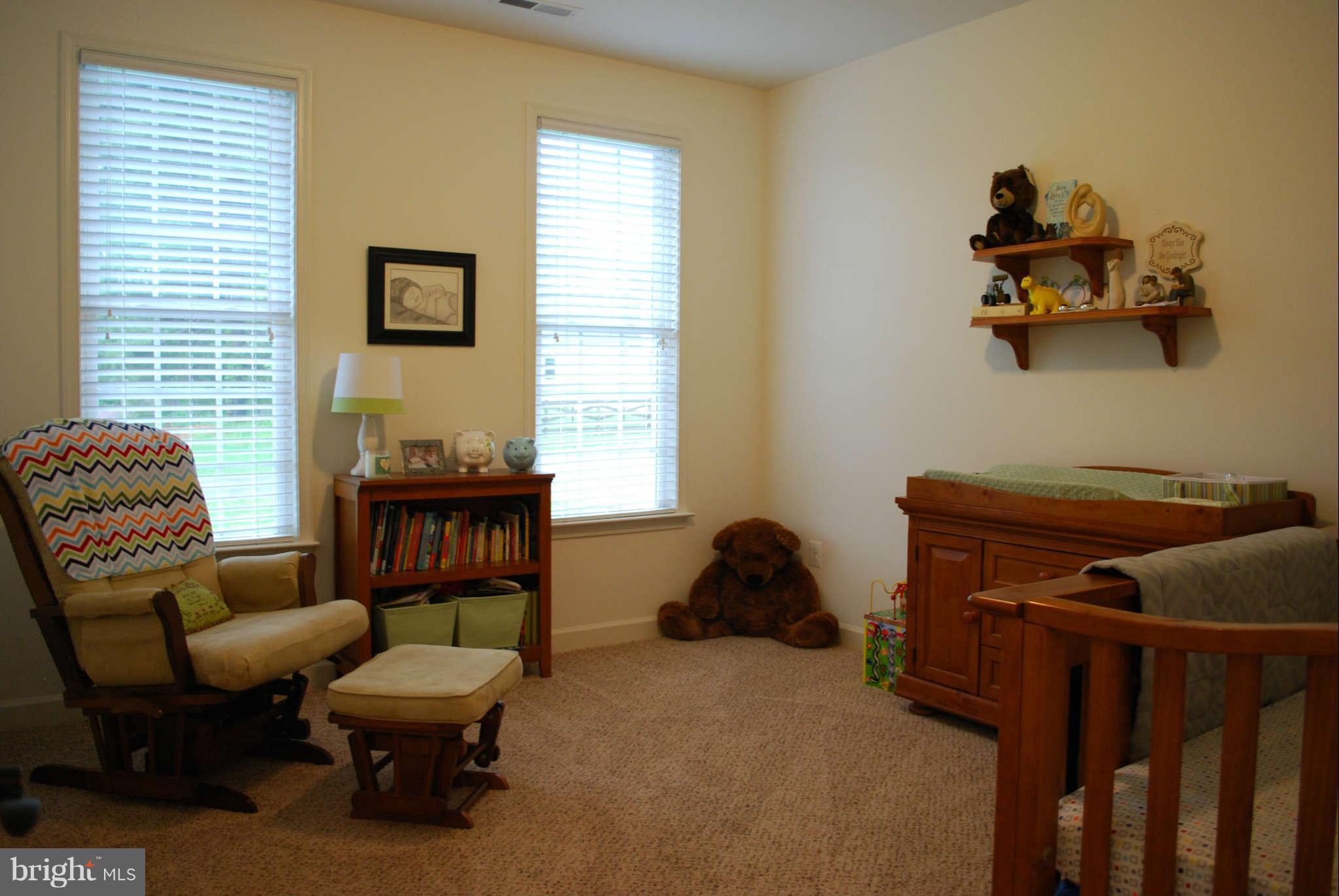 7209 Talbot Run Road Mount Airy, MD 21771 - Photo 23 of 25 a living room with furniture and a window