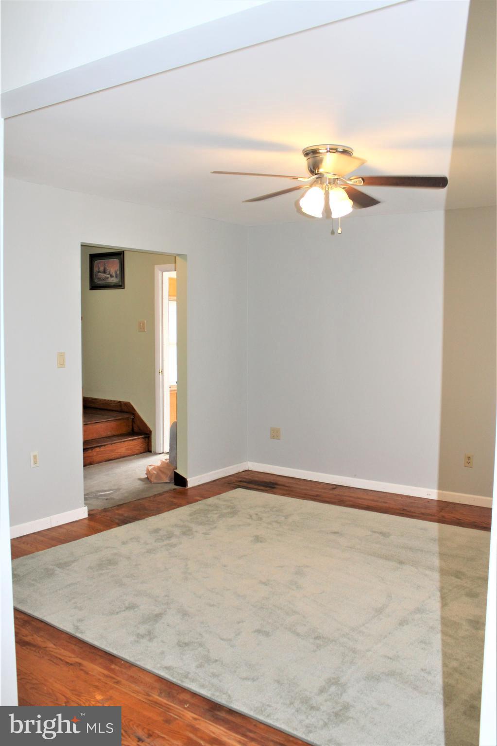 14706 Winchester Road Southwest Cresaptown, MD 21502 - Photo 17 of 39 Living Room View 2