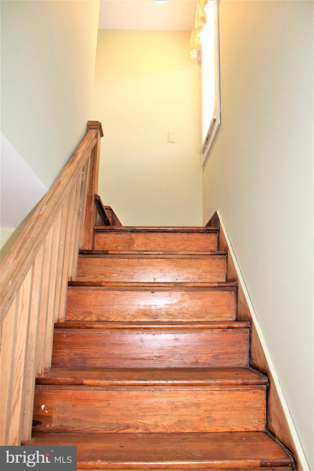 14706 Winchester Road Southwest Cresaptown, MD 21502 - Photo 24 of 39 Staircase To Upper Level 2