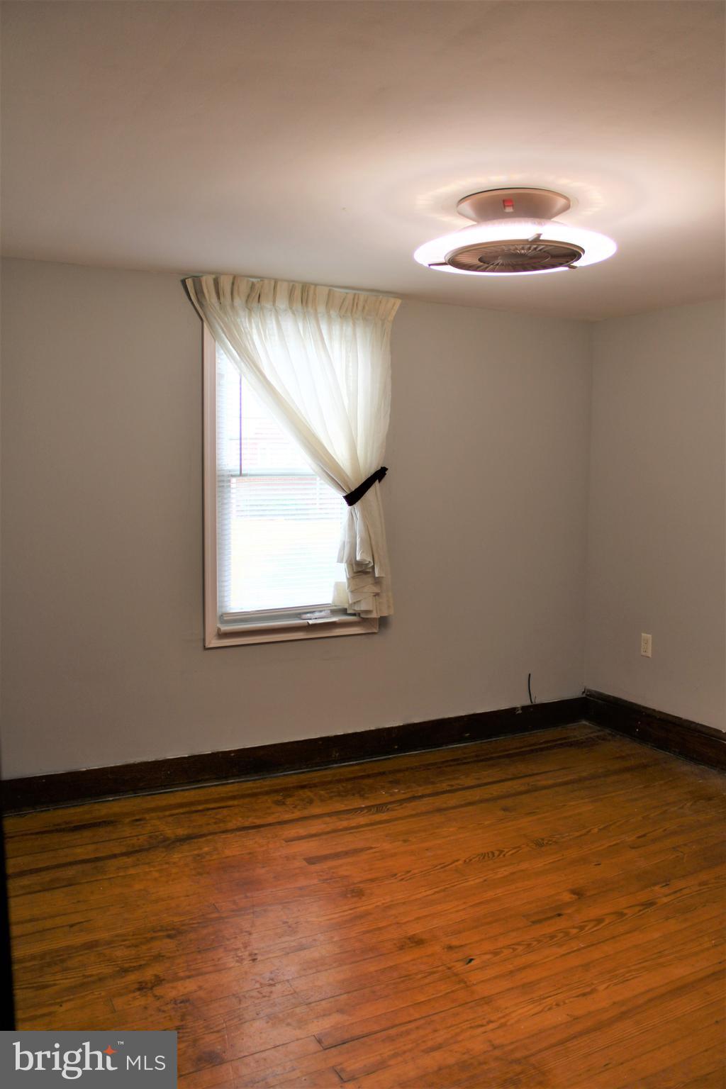 14706 Winchester Road Southwest Cresaptown, MD 21502 - Photo 26 of 39 Upper Level Bedroom1
