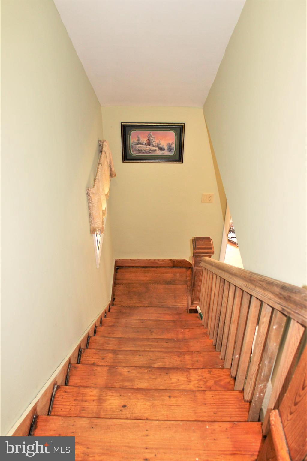 14706 Winchester Road Southwest Cresaptown, MD 21502 - Photo 32 of 39 Staircase To Main Level