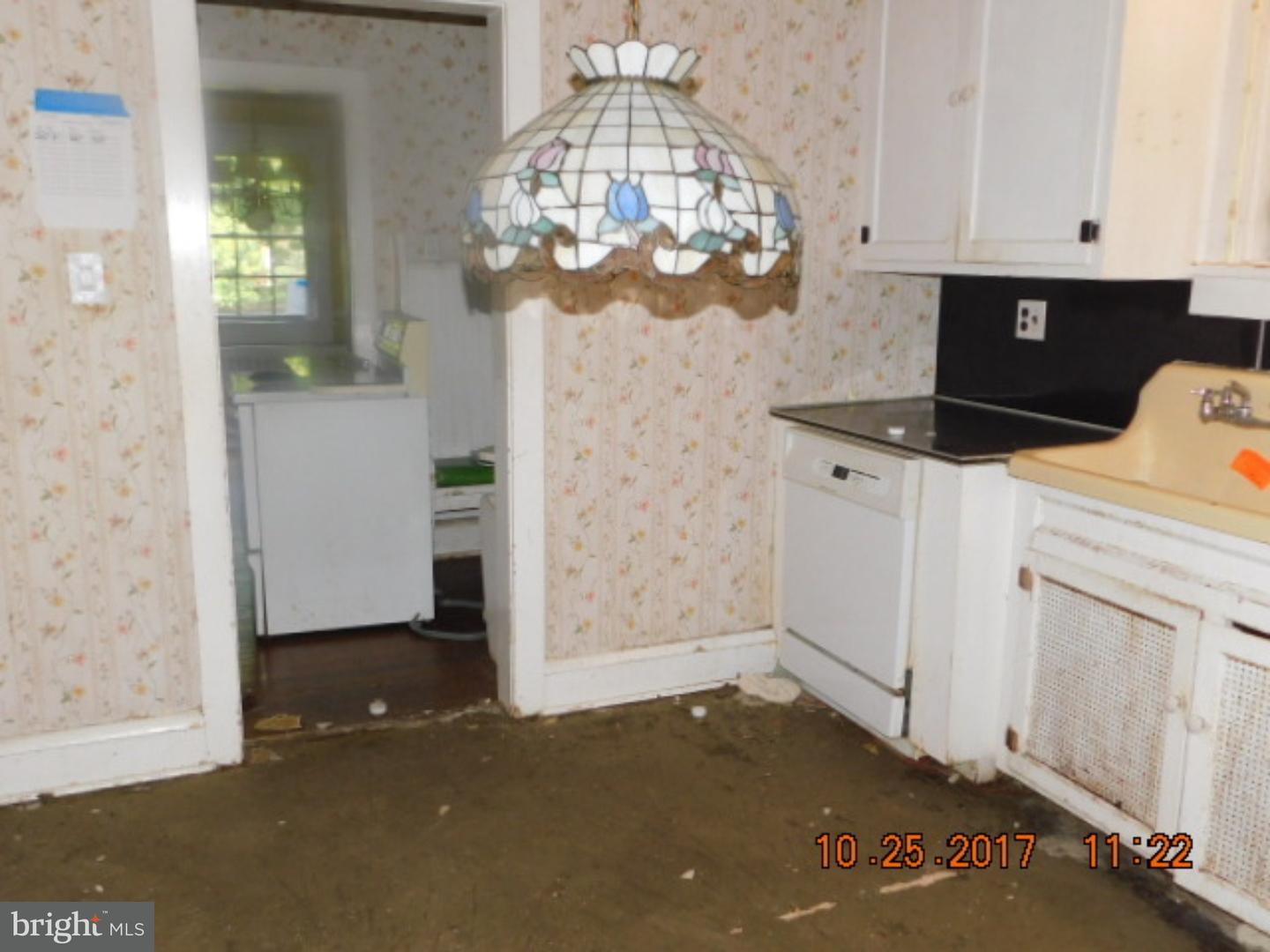 115 Chews Landing Road Haddonfield, NJ 08033 - Photo 4 of 15