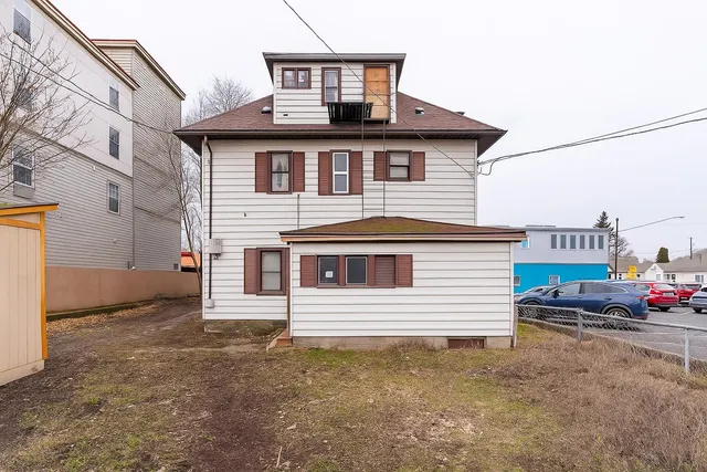 $450,000 | 3011 East Queen Avenue, Spokane, WA 99217