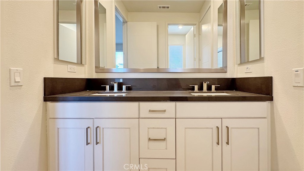 78 Crater Irvine, CA 92618 - Photo 2 of 5