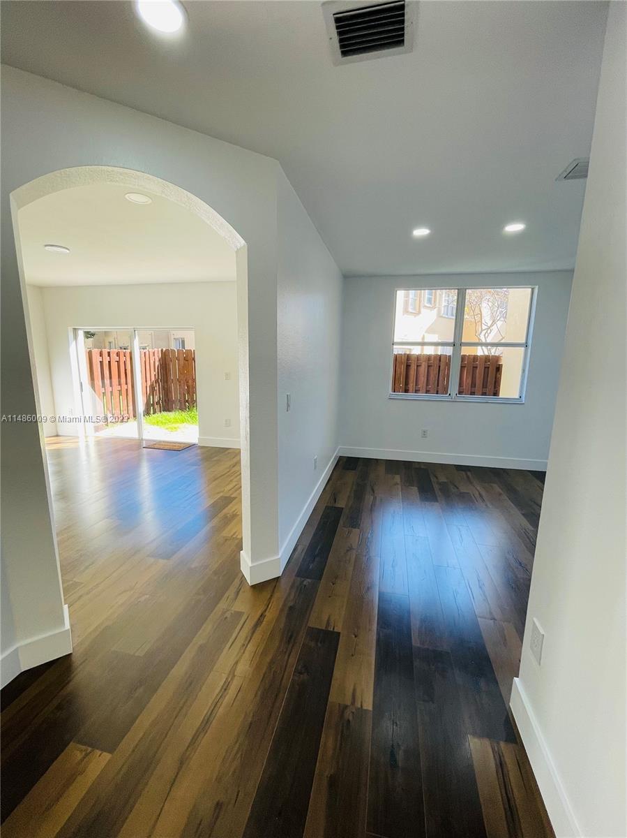 1570 Northeast 33rd Road, Unit 10911 Homestead, FL 33033 - Photo 13 of 58 Gallery Image 13