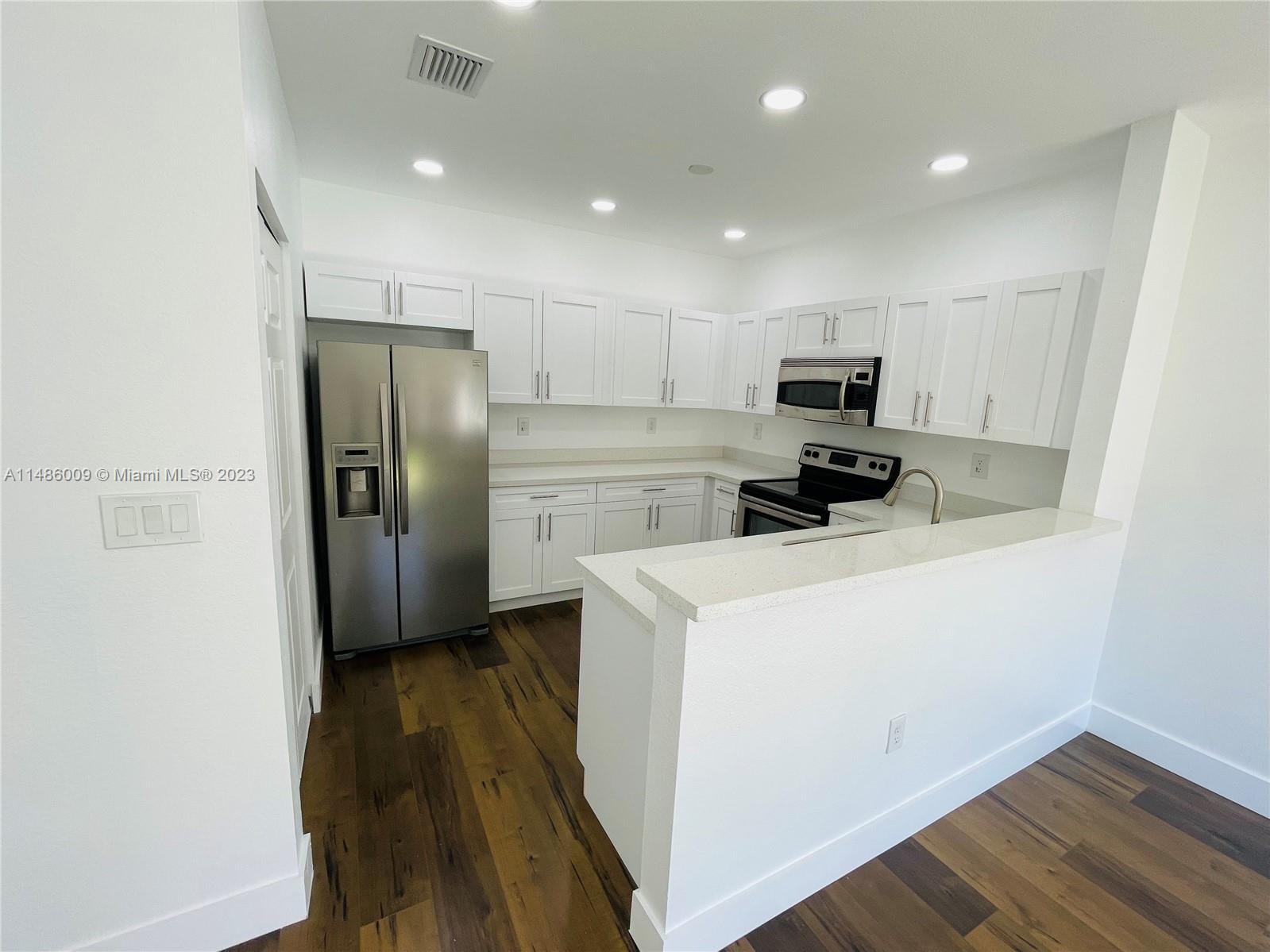 1570 Northeast 33rd Road, Unit 10911 Homestead, FL 33033 - Photo 16 of 58 Gallery Image 16